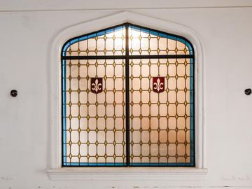 Casa  estilo inglés, 5 dormitorios, patio y cochera- San Lorenzo 1900- Centro- Rosario | Venta