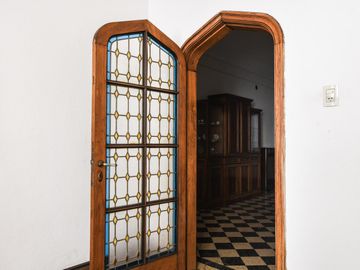 Casa  estilo inglés, 5 dormitorios, patio y cochera- San Lorenzo 1900- Centro- Rosario | Venta