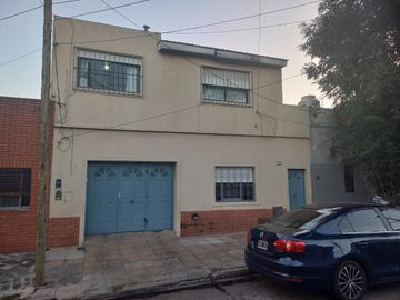 CASA MULTIFAMILIAR 200 MTS - 3 PH EN BLOCK - VILLA MARTELLI - VENDE