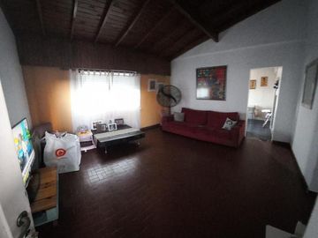 CASA MULTIFAMILIAR 200 MTS - 3 PH EN BLOCK - VILLA MARTELLI - VENDE
