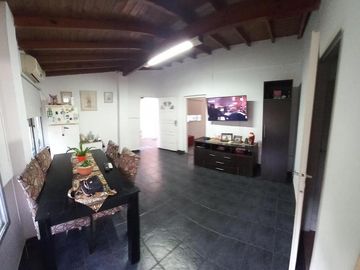 CASA MULTIFAMILIAR 200 MTS - 3 PH EN BLOCK - VILLA MARTELLI - VENDE