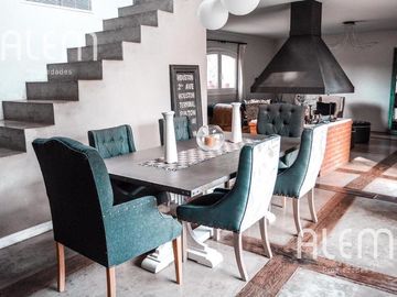 Casa de 3 dormitorios en venta en Echeverria del Lago | Posible permuta