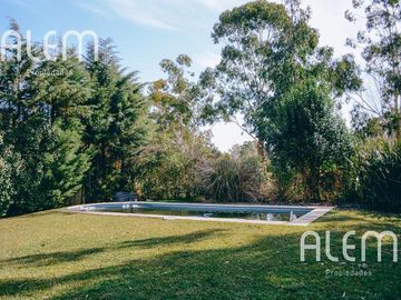 Casa de 3 dormitorios en venta en Echeverria del Lago | Posible permuta