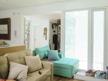Casa en venta - 2 Dormitorios 2 Baños - 92Mts2 - City Bell