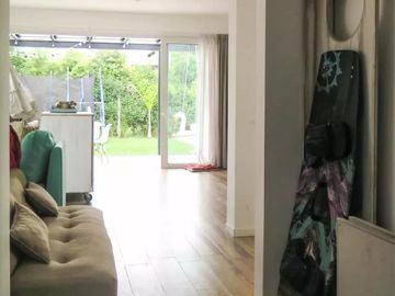 Casa en venta - 2 Dormitorios 2 Baños - 92Mts2 - City Bell