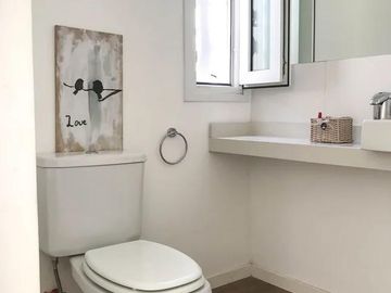 Casa en venta - 2 Dormitorios 2 Baños - 92Mts2 - City Bell
