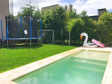 Casa en venta - 2 Dormitorios 2 Baños - 92Mts2 - City Bell
