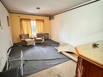 Importante casa de 5 dormitorios sobre Av. Mate de Luna al 2100, zona Parque Avellaneda