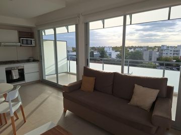 Venta departamento 2 ambientes con balcón  -Vicente López