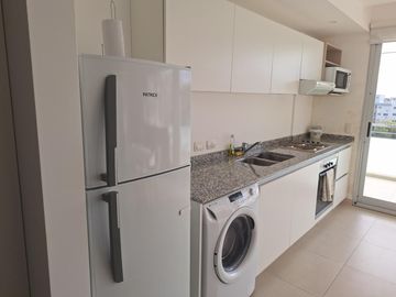 Venta departamento 2 ambientes con balcón  -Vicente López