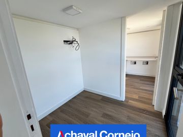 Casa super moderna y de diseño en venta en el Barrio Castaños.