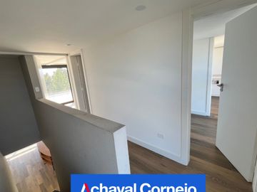 Casa super moderna y de diseño en venta en el Barrio Castaños.