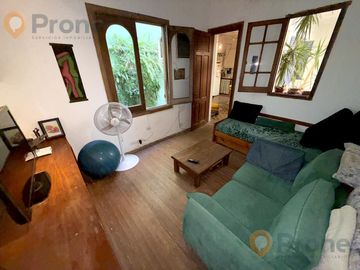Casa al frente de 3 dormitorios