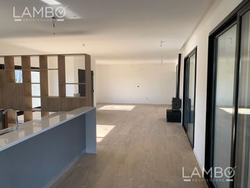 Venta Casa Escobar San Sebastian