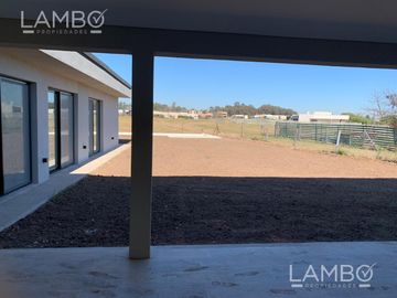 Venta Casa Escobar San Sebastian