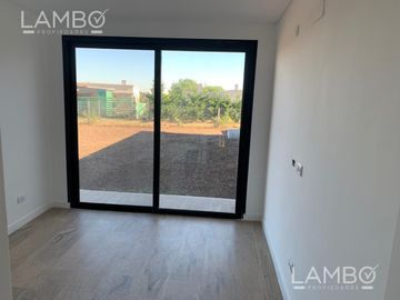 Venta Casa Escobar San Sebastian