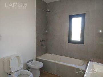 Venta Casa Escobar San Sebastian