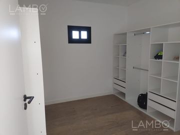 Venta Casa Escobar San Sebastian