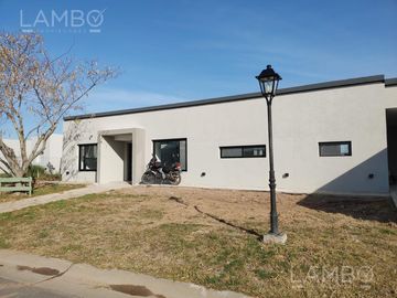 Venta Casa Escobar San Sebastian
