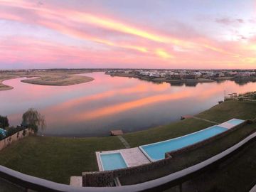 Departamento 3 amb amoblado c/cochera- temporario - Qbay Golf