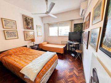 Enorme departamento de 3 dormitorios y cochera en Laprida al 600, Barrio Norte