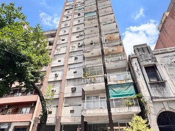 Enorme departamento de 3 dormitorios y cochera en Laprida al 600, Barrio Norte