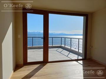Departamento en venta de 5 ambientes en Bariloche, costa de lago