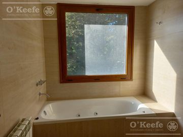 Departamento en venta de 5 ambientes en Bariloche, costa de lago