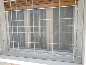 Casa 3 Dormitorios - Cochera -  B° Residencial América.