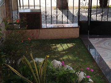 Casa 3 Dormitorios - Cochera -  B° Residencial América.