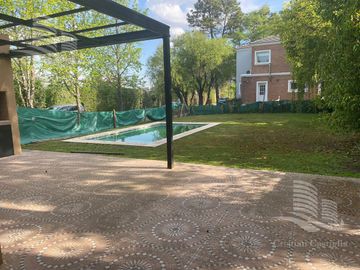 Venta - Casa 4 Ambientes, Balcón, Jardín, Pileta - Boat Center, Tigre