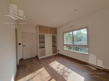 Venta - Casa 4 Ambientes, Balcón, Jardín, Pileta - Boat Center, Tigre