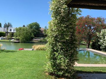 Casa en Alquiler Anual en Santa Bárbara!!