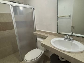 Departamento en renta amueblado  en Mérida; a unas cuadras del IMSS-T1.