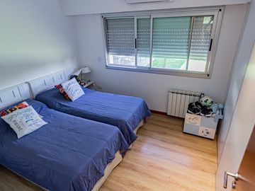 SAN SEBASTIAN - VENTA DE CASA DE 3 DORMITORIOS EN BARRIO CERRADO