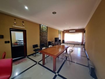 Casa en venta - 4 dormitorios 3 baños - 3.6 Ha- La Plata