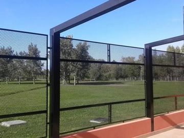 Casa en venta - 4 dormitorios 3 baños - 3.6 Ha- La Plata