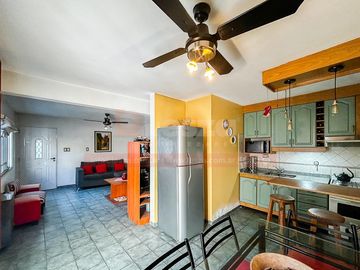 Casa tipo PH 3 ambientes en Lanús Oeste