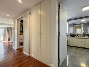 Casa de 4 dormitorios con pileta en San Marino, Funes Hills