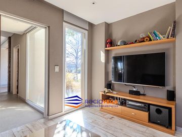 Venta de casa en el Barrio El Canton Norte a laguna