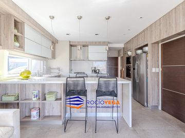 Venta de casa en el Barrio El Canton Norte a laguna