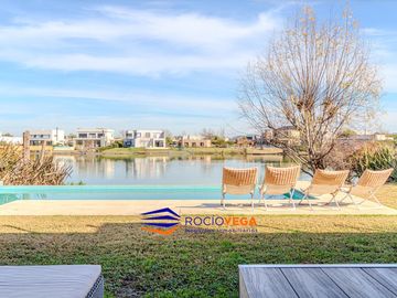 Venta de casa en el Barrio El Canton Norte a laguna