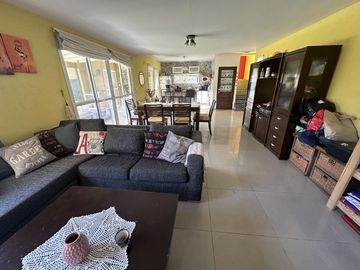 Casa en el barrio Jardines de Escobar