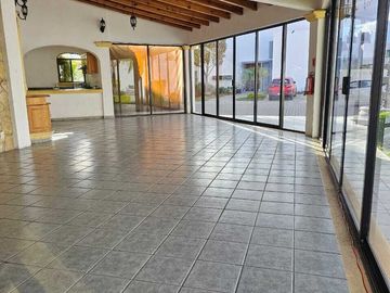 Casa en venta inmejorable ubicación en Corregidora
