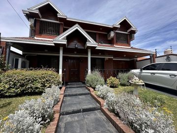 Chalet en Venta en Quilmes Oeste