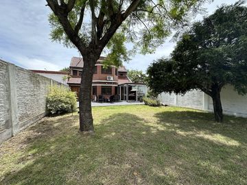 Chalet en Venta en Quilmes Oeste