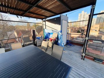 oficina con gran terraza propia en complejo con pileta Vicente Lopez calle Cortada, vias a Maipu
