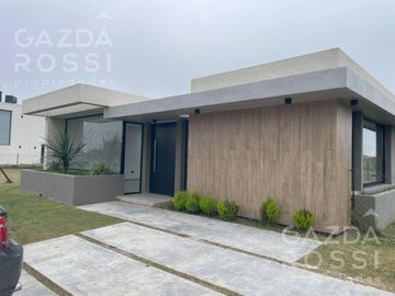 VENTA  - Casa en San felipe