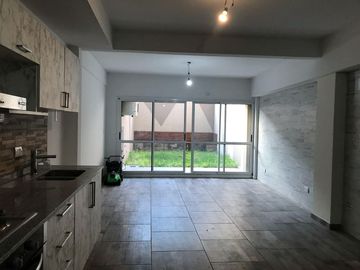 Venta, Departamento,  2 ambientes, Jardín, Patio, Boedo