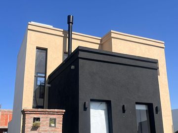 CASA EN VENTA, BARRIO VICENTE FEDERICO I